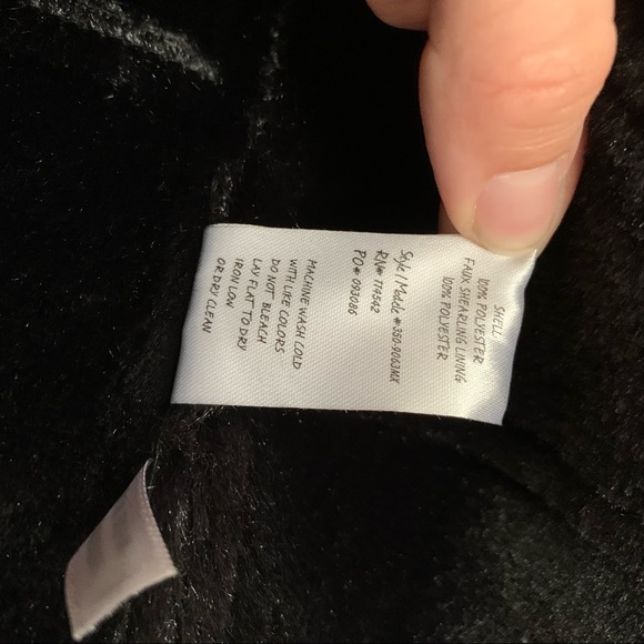 BLANK NYC Chassin Faux Leather Faux Shearling Drape Vest - Picture 7 of 7